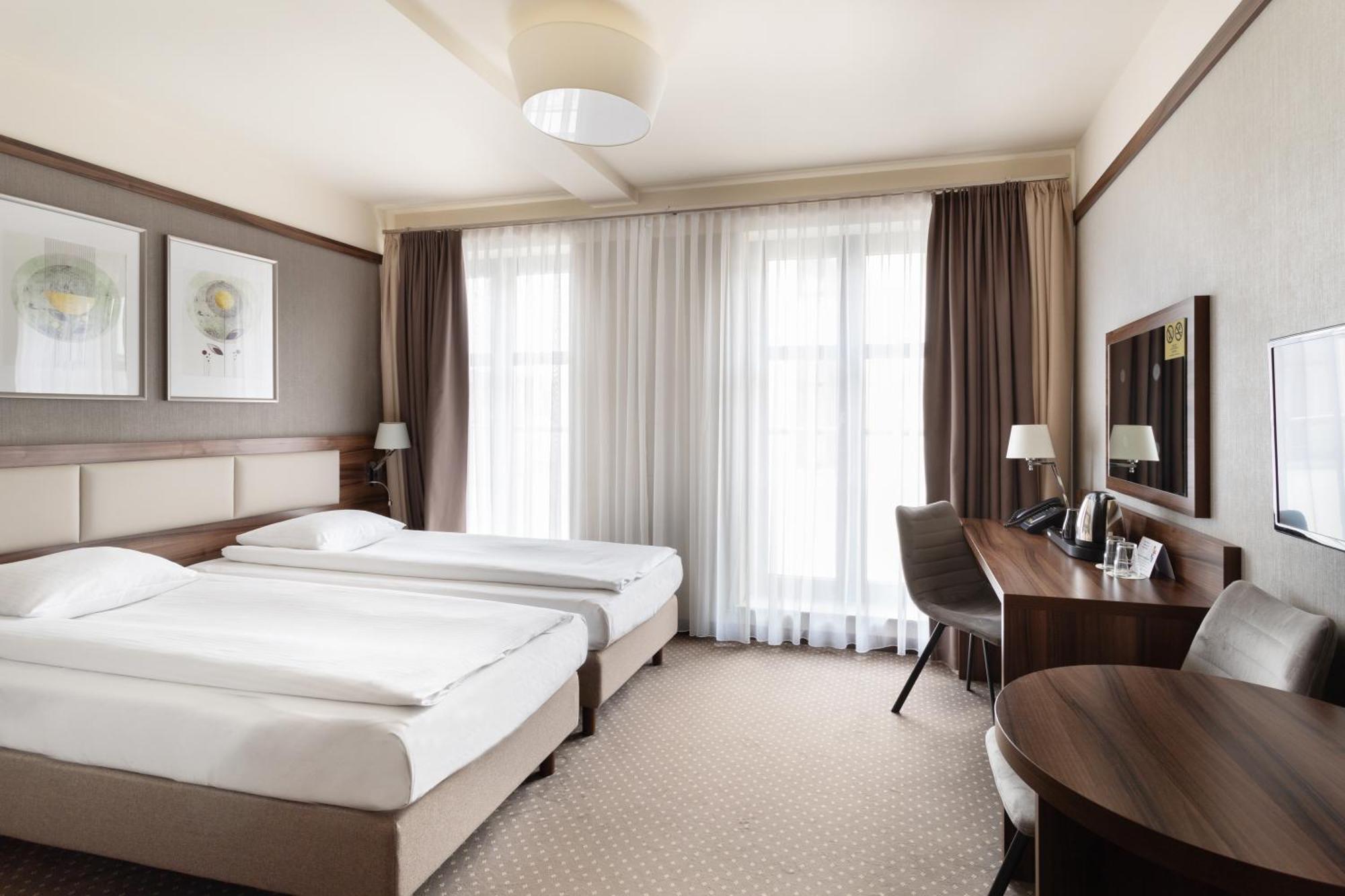 Golden Tulip Krakow City Center Екстер'єр фото
