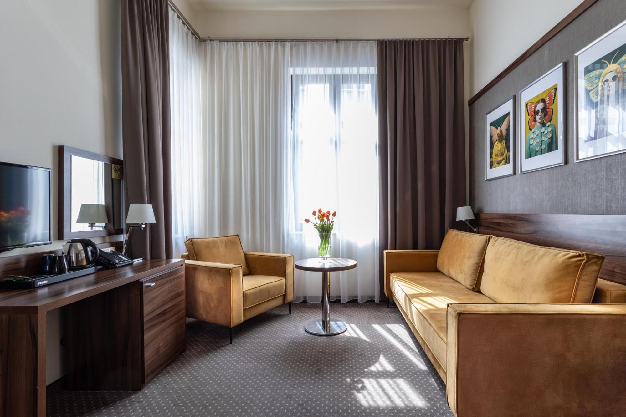 Golden Tulip Krakow City Center Екстер'єр фото